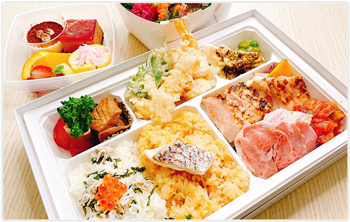 春の彩り和菜と二色ごはん2,700円(税込)